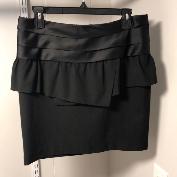 Michael Kors Skirt - Picture 1 of 4